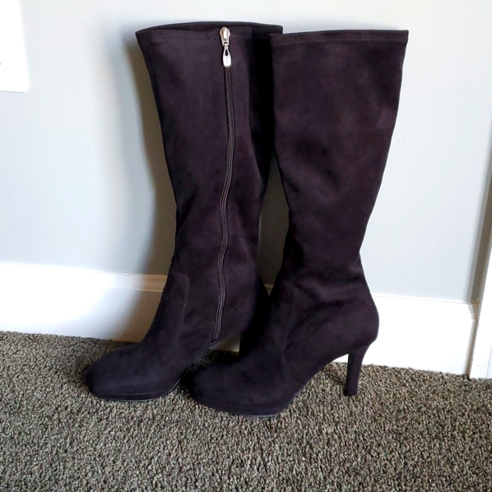 Tahari platform boots sz.7.5m